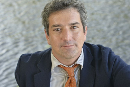 Literatura: El escritor peruano Santiago Roncagliolo denunció la censura de su novela 'Y líbranos del mal' en México