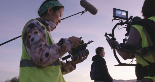 'Nomadland': ¿Por qué la premiada película no podría estrenarse en China, su país natal?