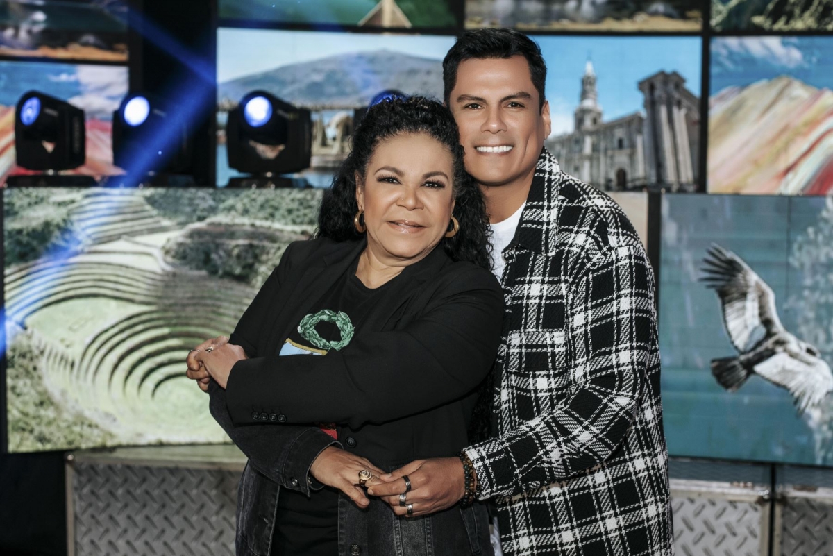 Eva Ayllón reversiona en salsa su popular tema 'Que somos amantes', acompañada de César Mancilla