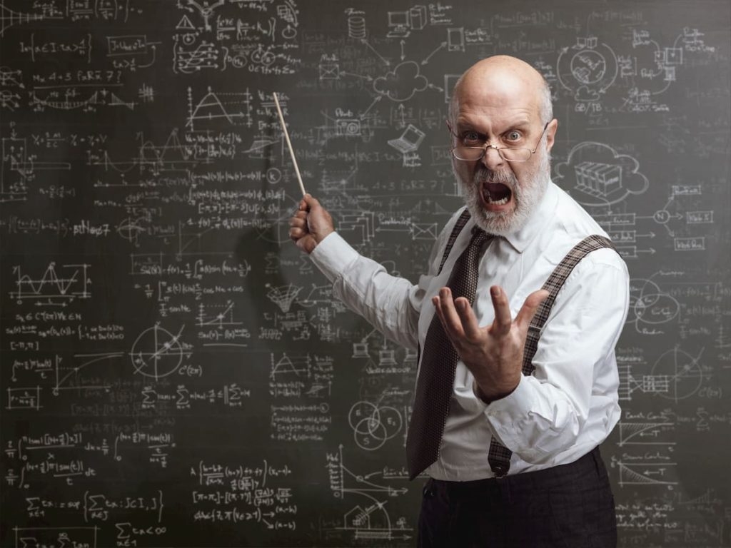 El poder de los títulos en la academia jurídica